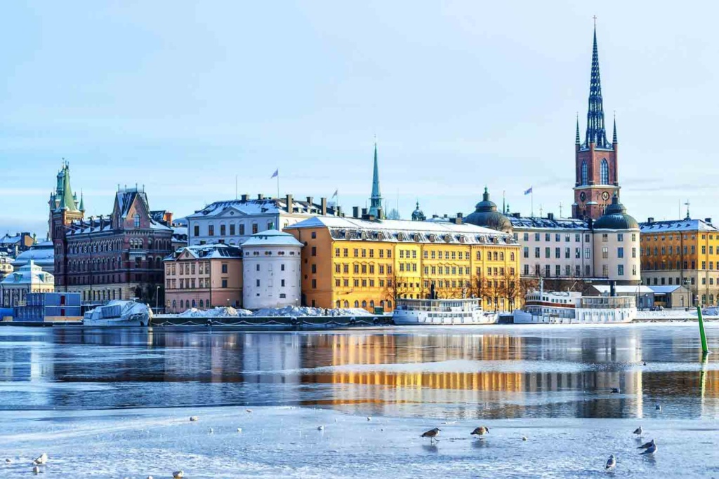 holiday swedish lapland train